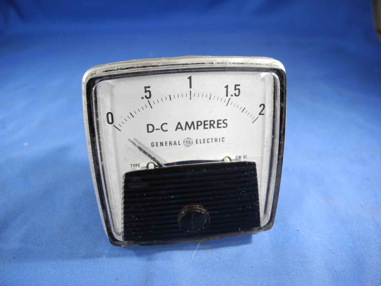 General Electric D-C Amperes 0-2 Type DW-91, CAT.  50152111LLELE2 (Free Ship!)