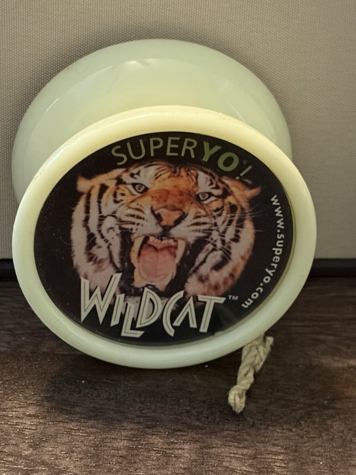 SuperYo Wildcat Yo-Yo White Tiger Design Used VTG