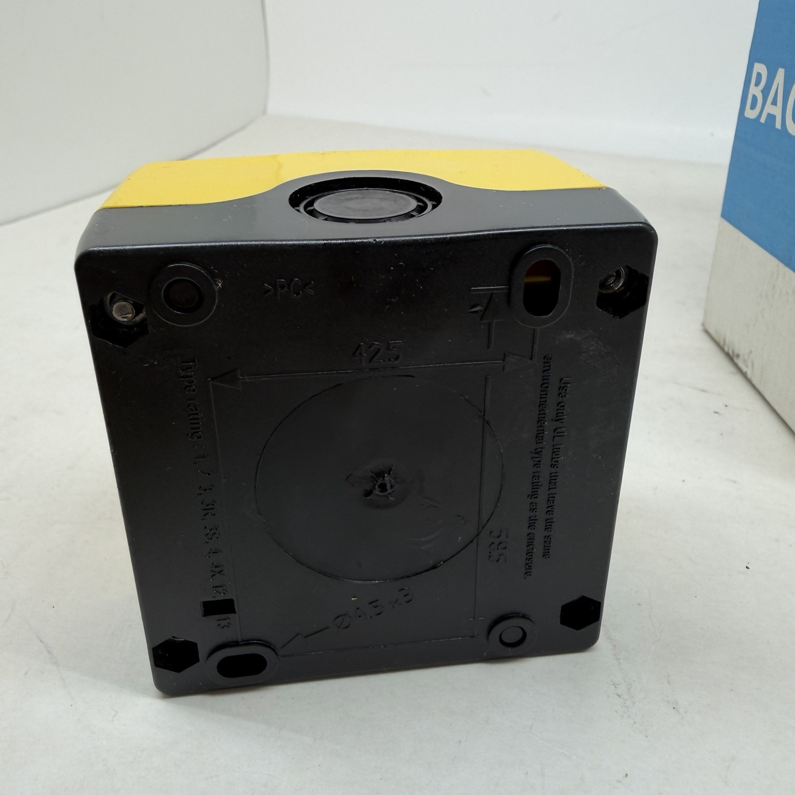 BACO LBX15301 224-219 Push-Pull Emergency Stop in Enclosure
