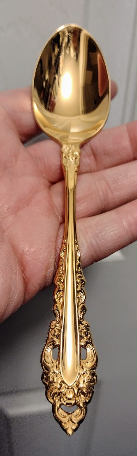 Oneida Community 1975 Royal Grandeur Gold Plated Flatware Teaspoon