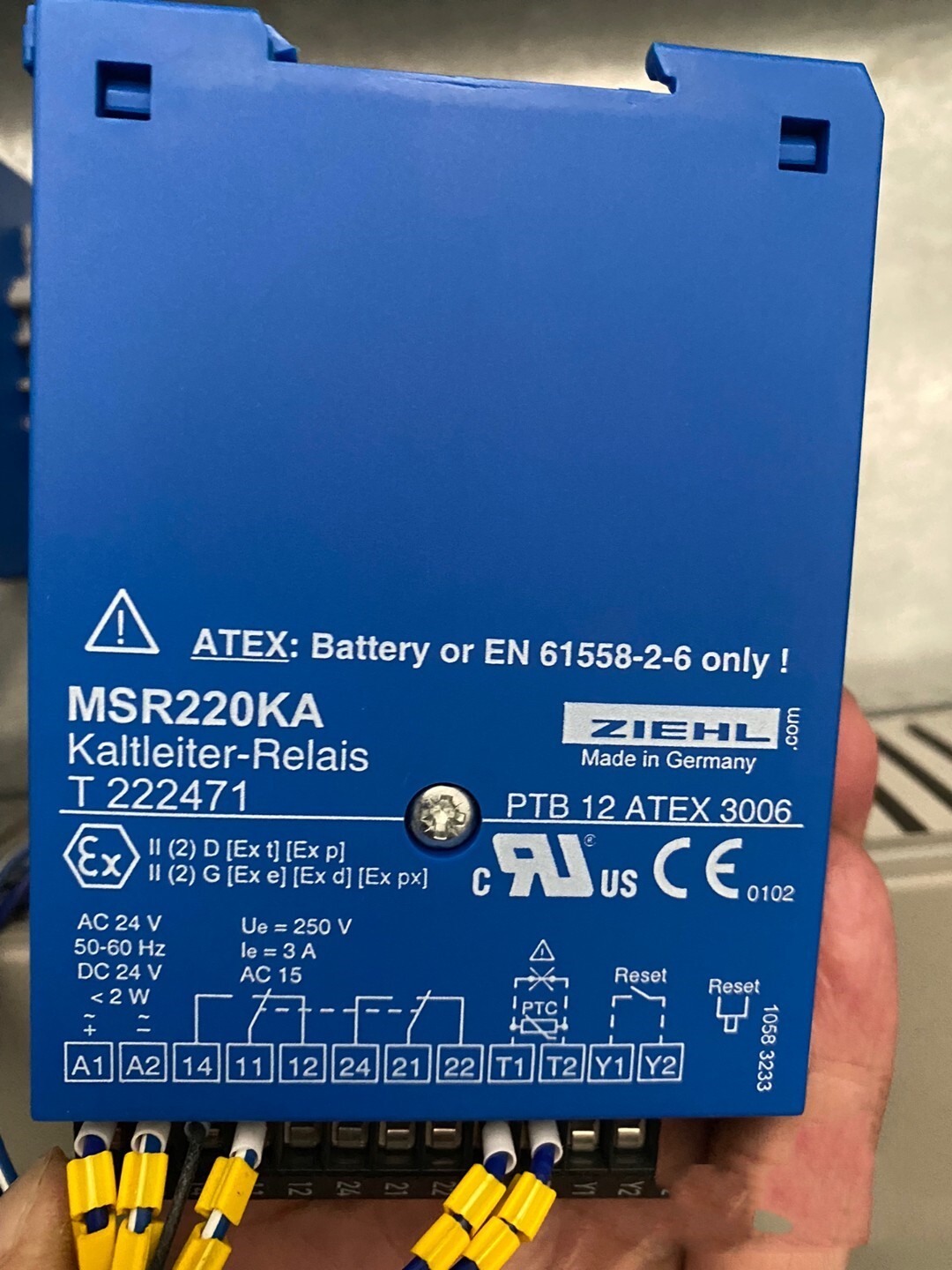1 PC  USED TEST OK  MSR220KA  Temperature  Control   Relay #B1079  CL