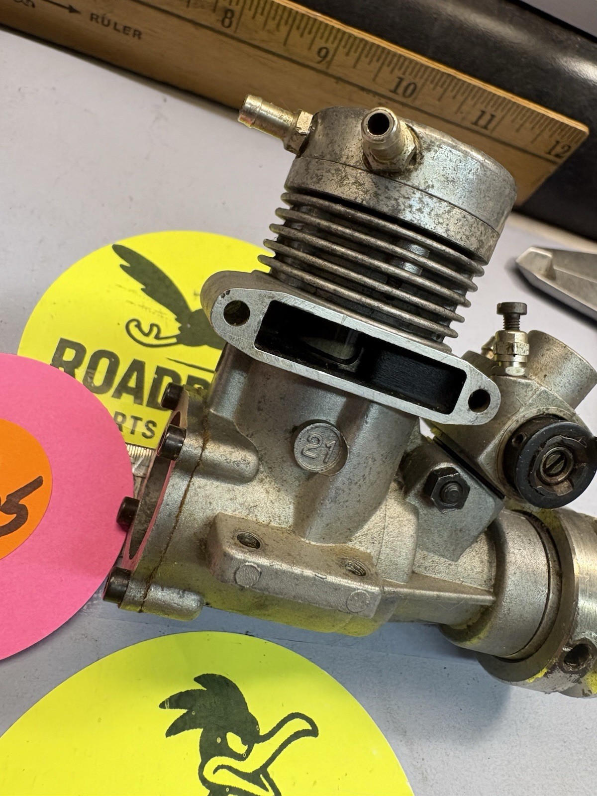 O.S. MAX 21 RC BOAT ENGINE / USED HAS GOOD COMPRESION