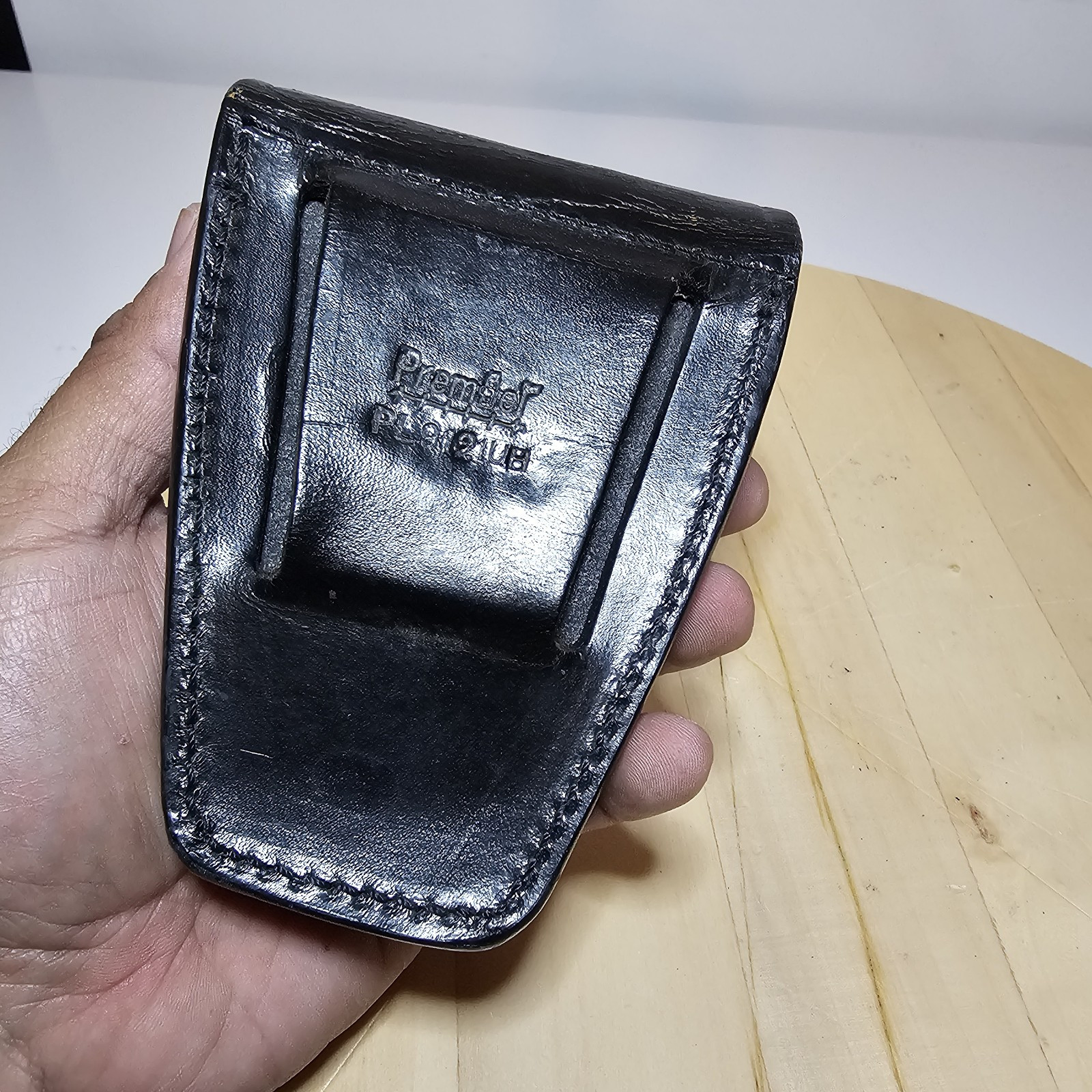 Premier PL9121UH Leather Basket Weave Pattern Leather Handcuff Pouch Holder