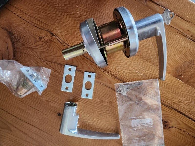 Stanley Commercial Door Hardware - Storeroom Function - F86 - GR2 Square