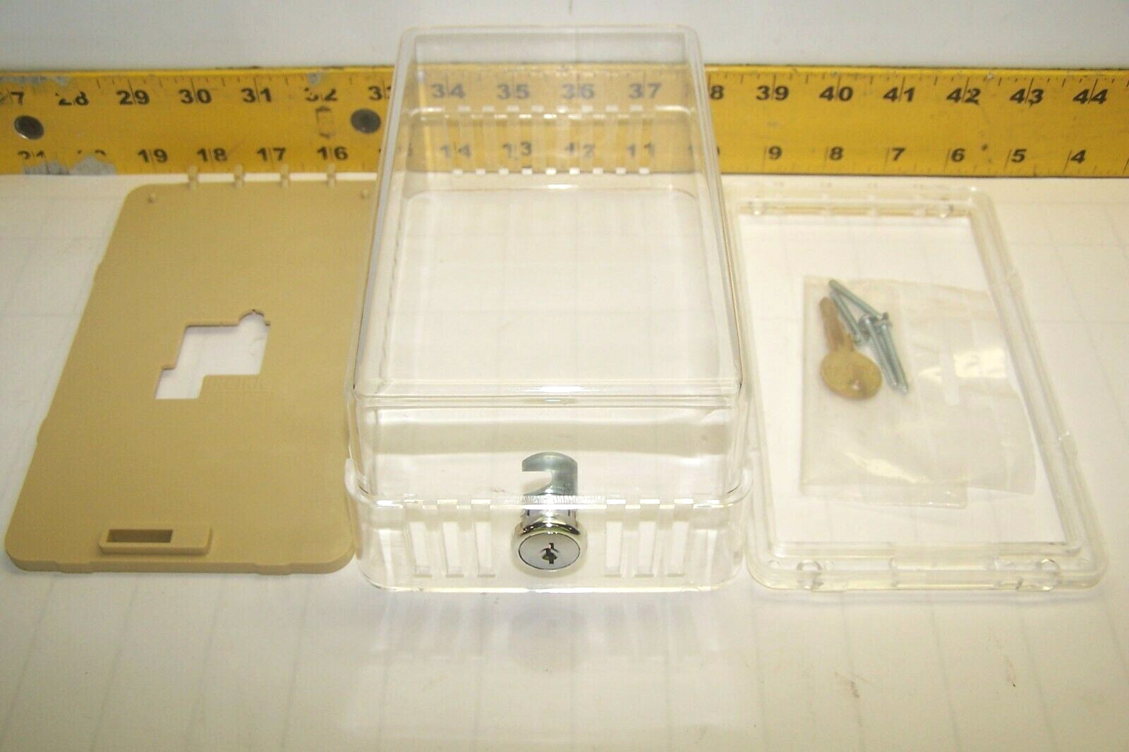 New Johnson Controls Plastic Thermostat Guard GRD10A-609