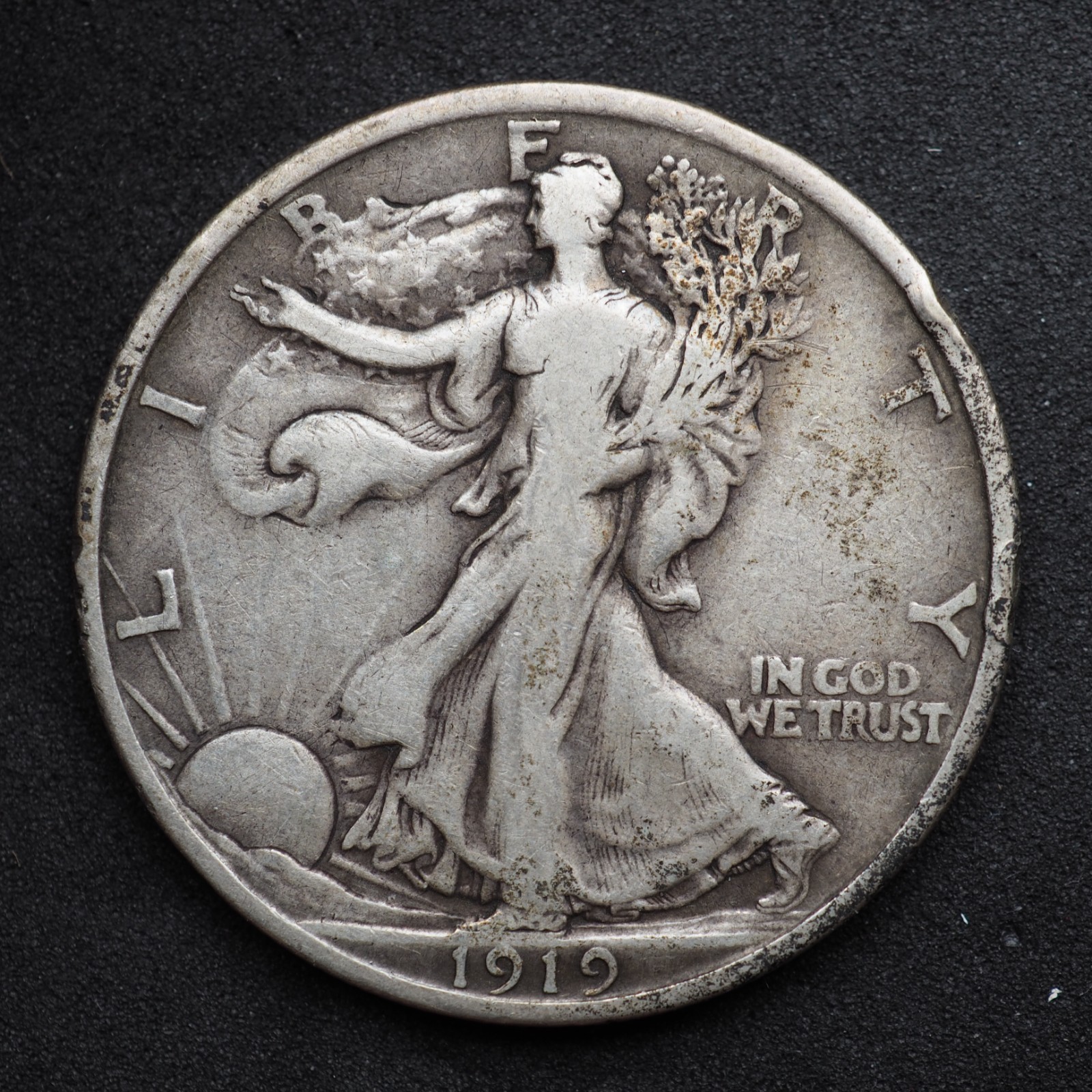 1919 **P** WALKING LIBERTY SILVER HALF DOLLAR **NICE**  FREE SHIPPING! C0274