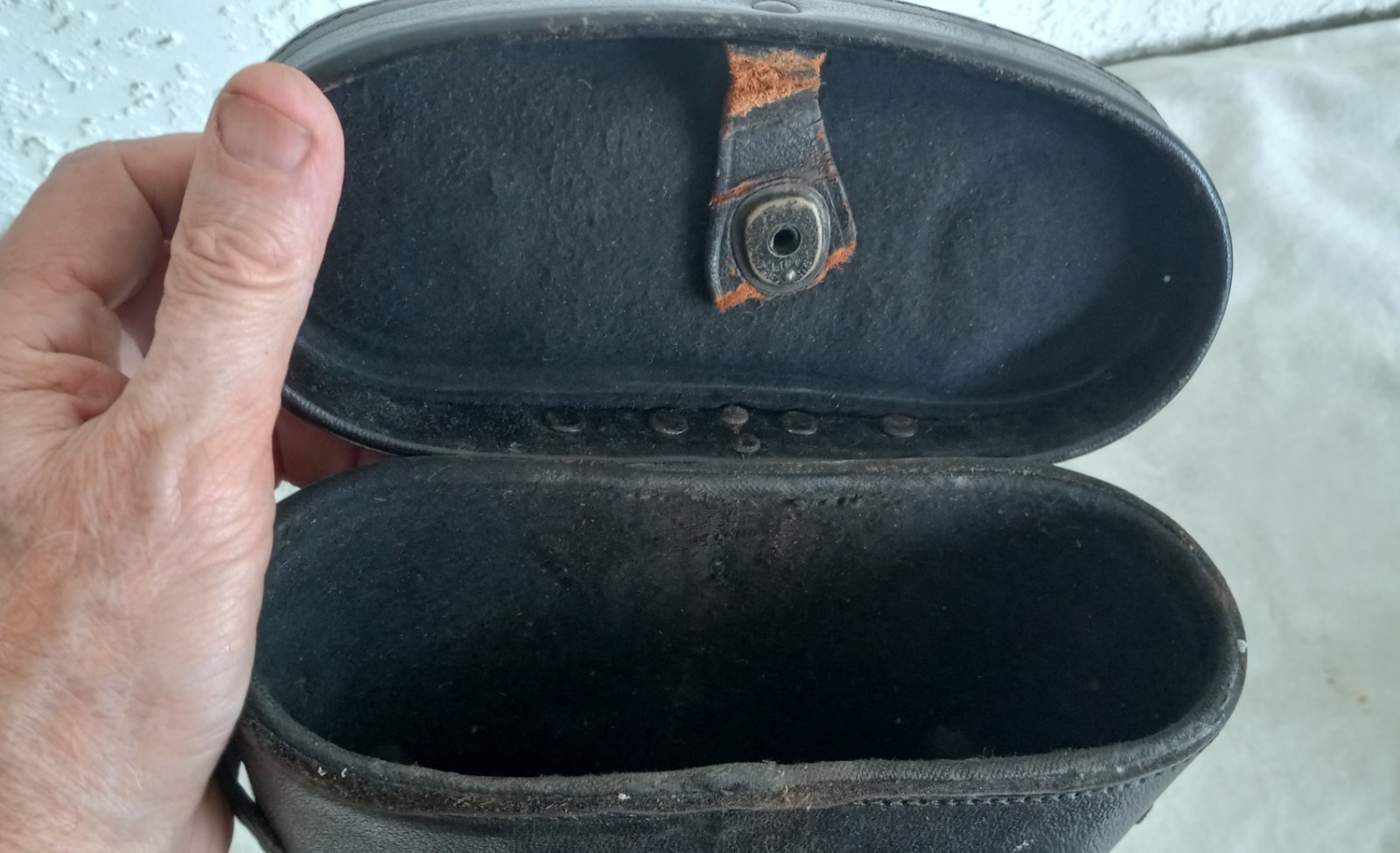 Vintage Fournier 8 x 25 Prism Binoculars with Case