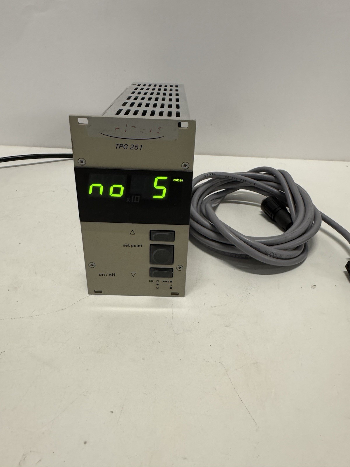 Pfeiffer BALZERS TPG252 VACUUM CONTROLLER