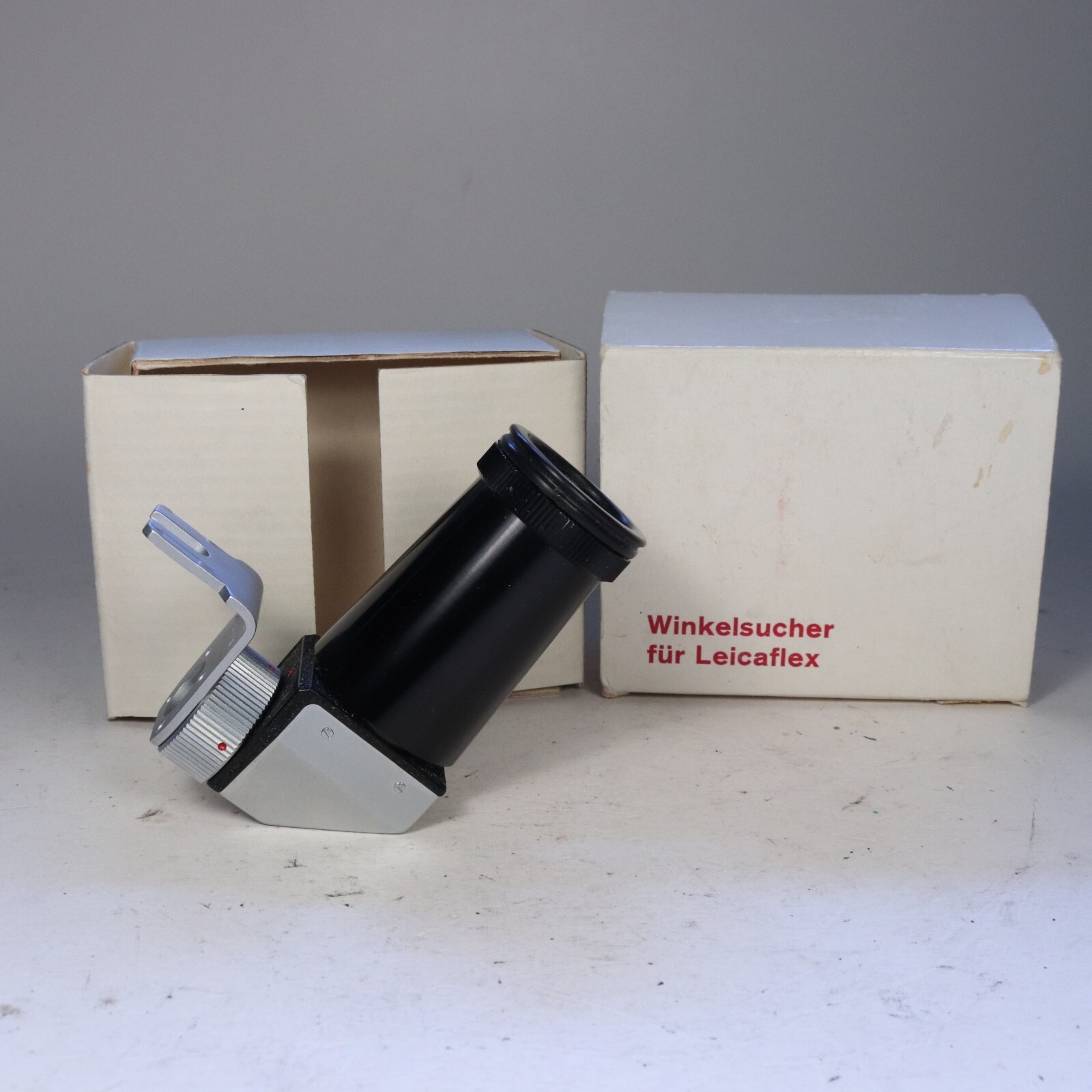 Leitz Leica 14186 Right-Angle Viewfinder in Box for Leicaflex SLR Camera