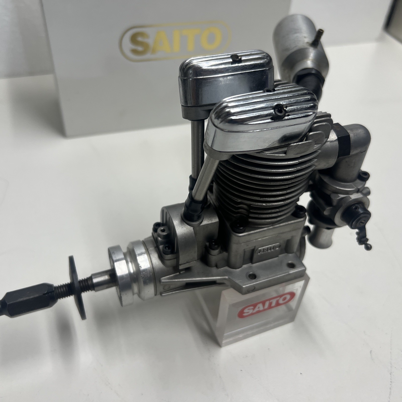 Saito FA-120S 4 Stroke RC Engine With Adapter