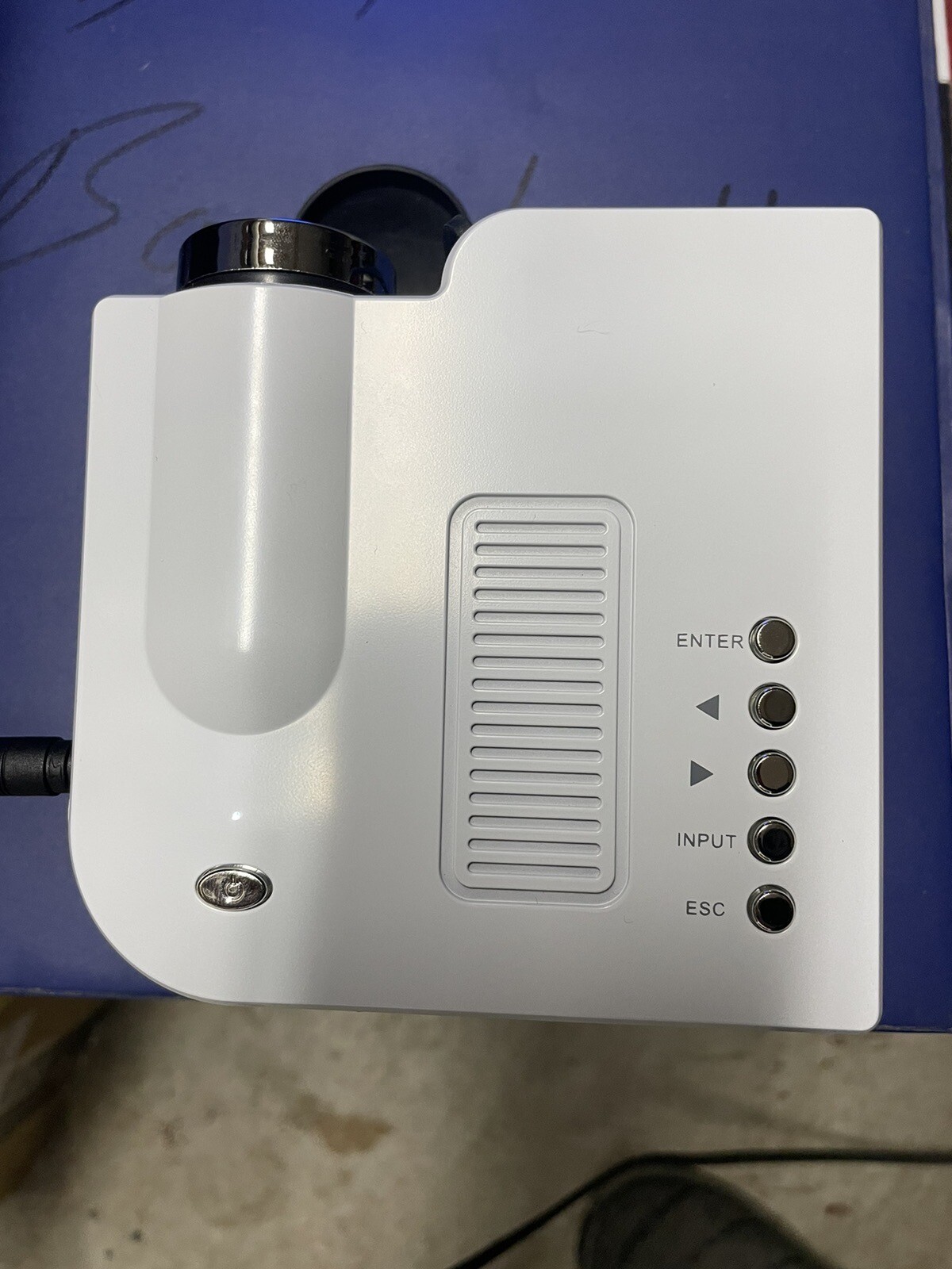 LED Projector LCD Image Style