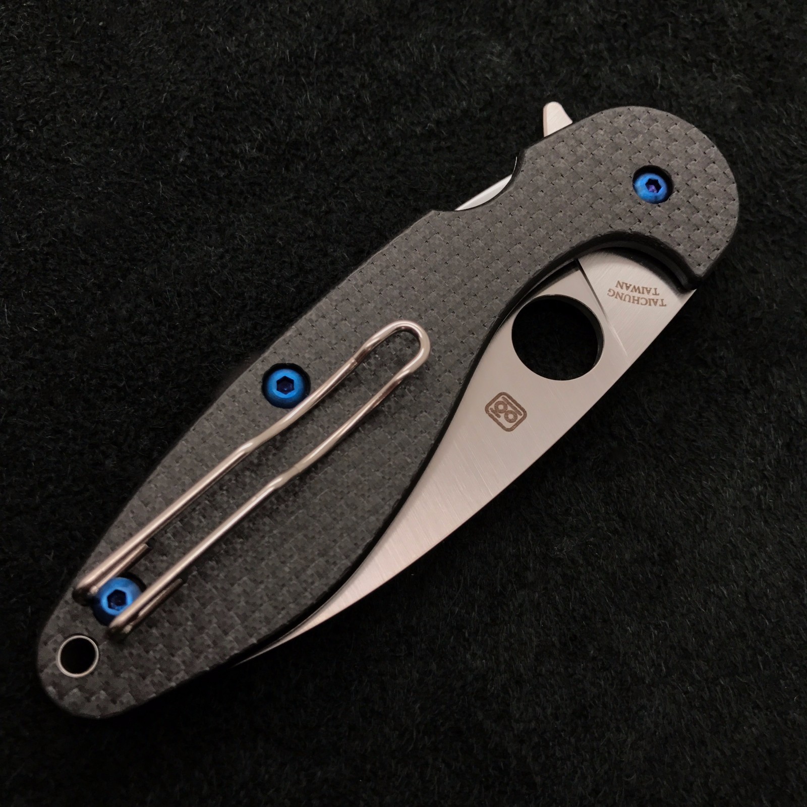 Spyderco Sliverax ~ (6) Hex Screw Set ~ Titanium blue (No Knife) C228CFP