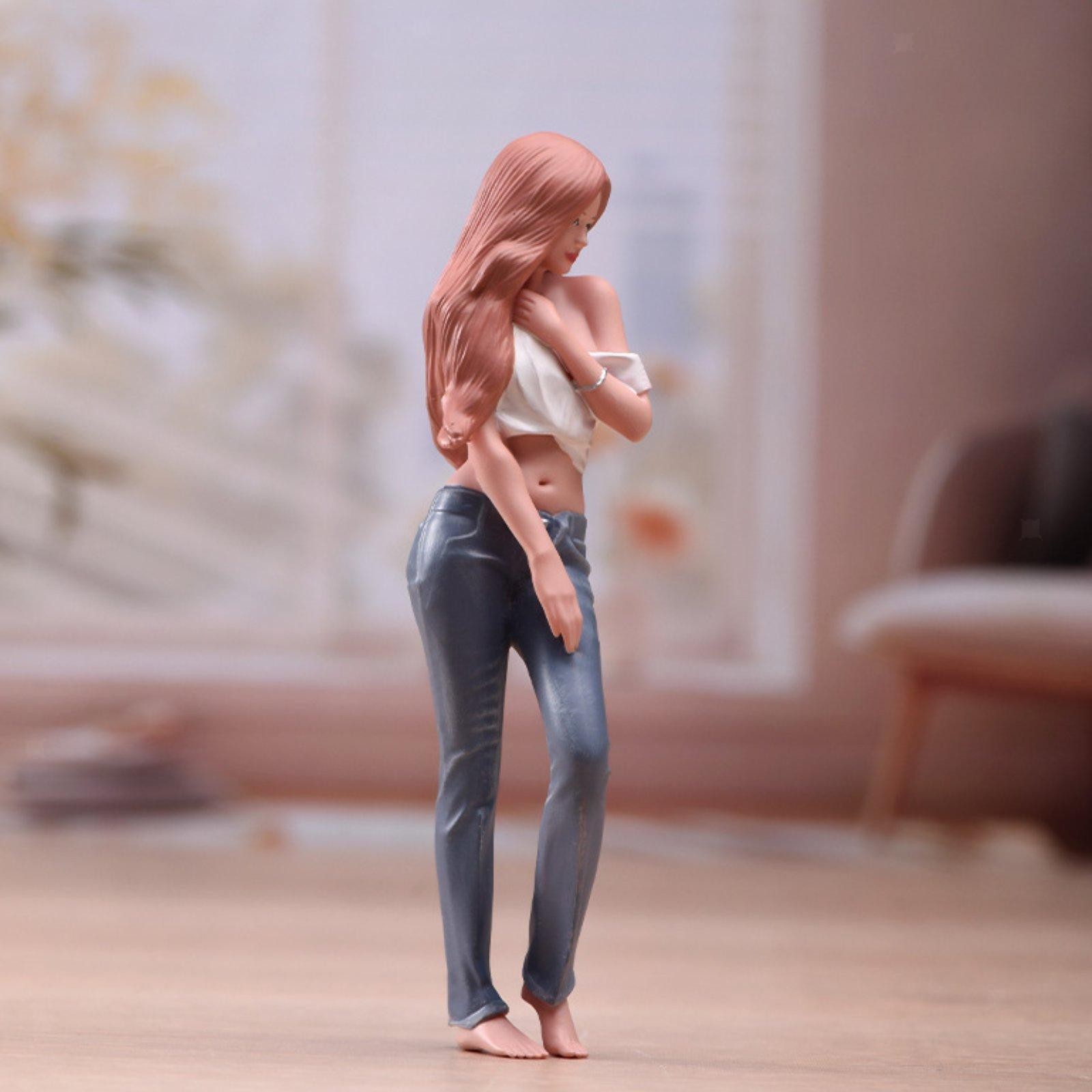 1:24 Scale Girl Miniature Figure Tiny Small Painted Miniature Scene Figurine