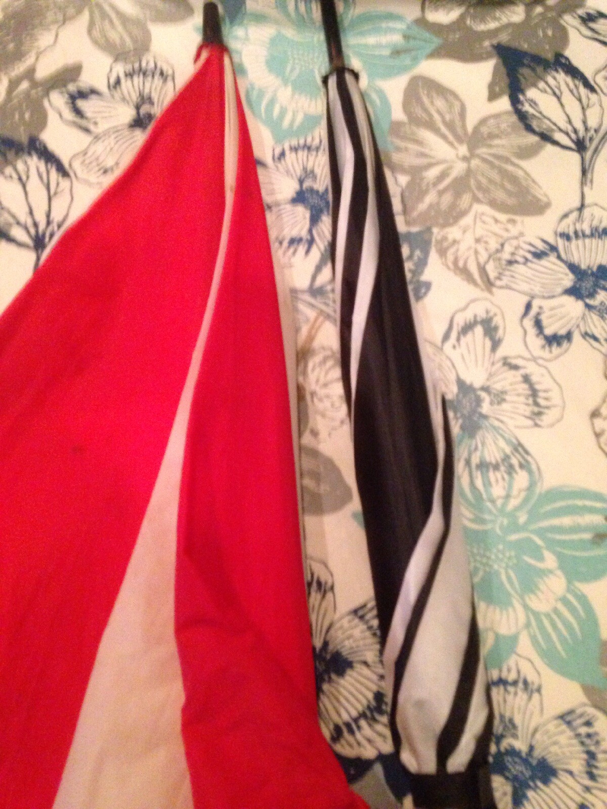 LOT OF 2 - LARGE GOLF UMBRELLAS FOR GOLF OUTDOOR SPORTS