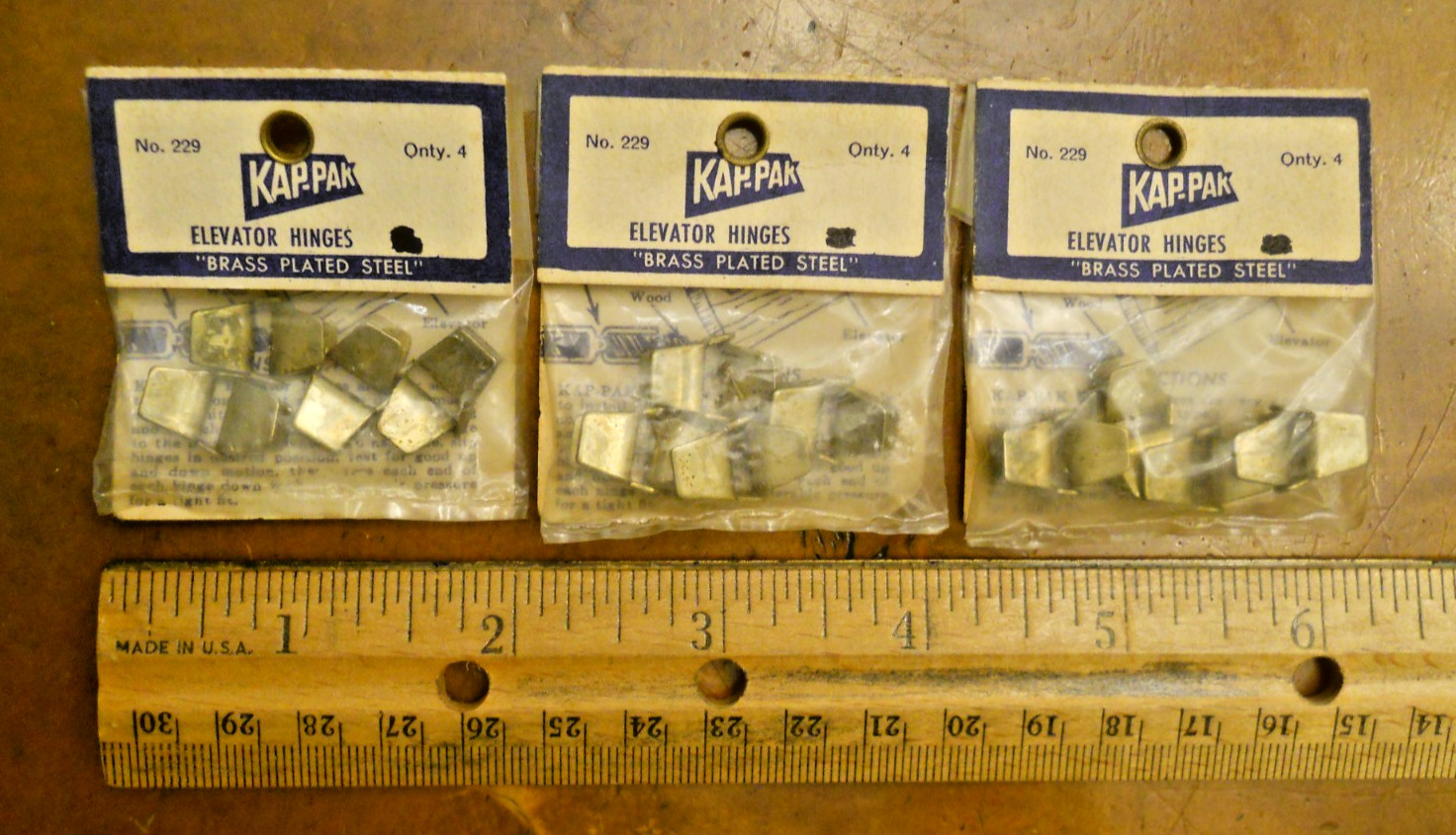 KAP-PAK #229 ELEVATOR HINGES, BRASS PLATED STEEL, 3 PKS OF 4 EA. (NEW OLD STOCK)