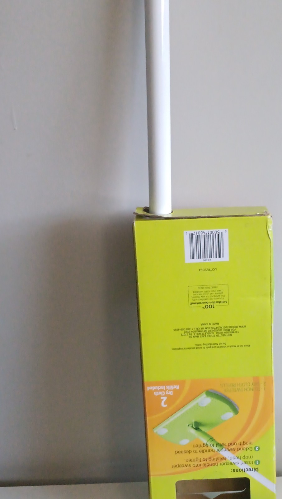 Sweeper Mop Starter Kit Green Disposable Dry Cloths 2 Refills Plastic Handle