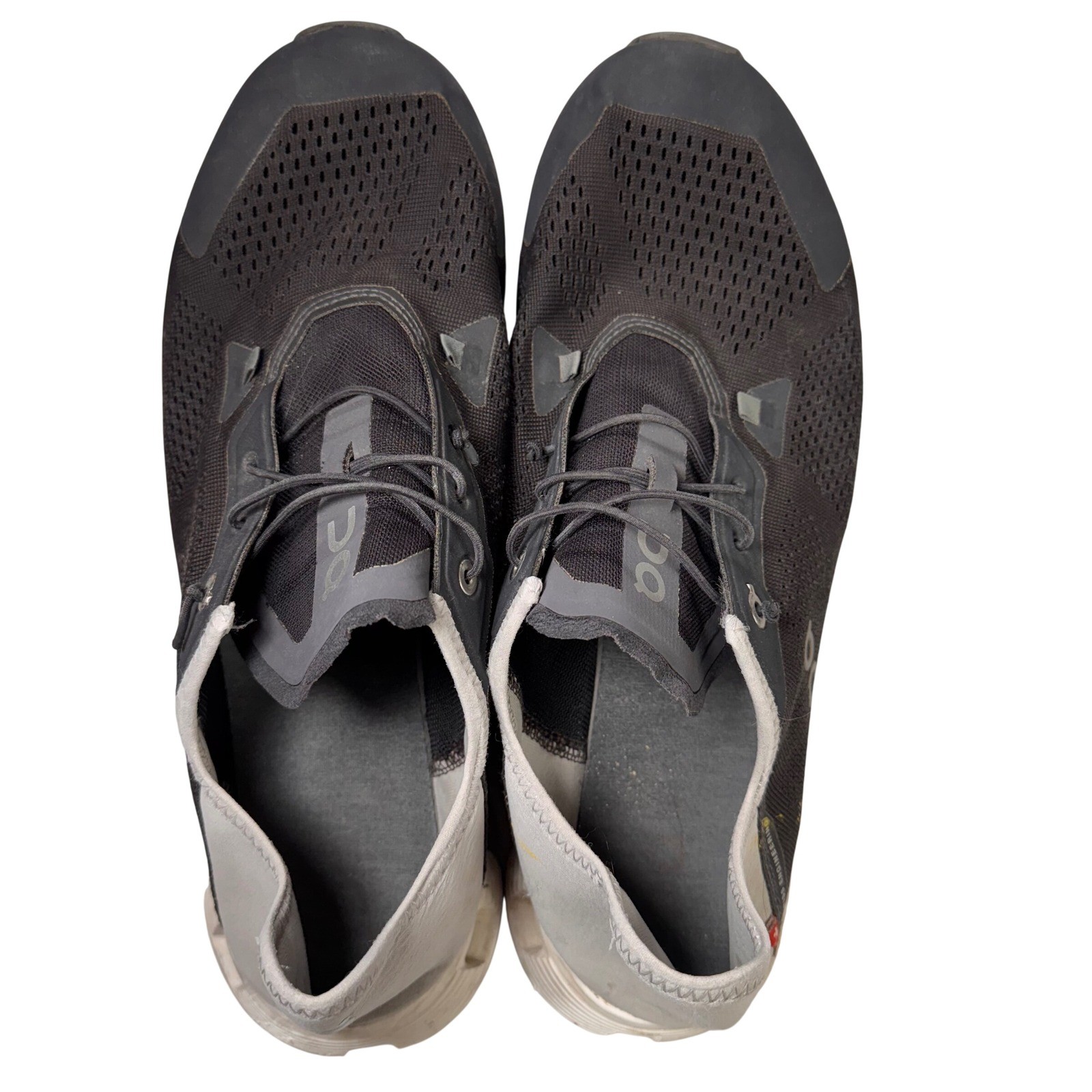 On Running Cloud Mens 11.5 Sneakers Black Grey Swiss Engineering Running Shoes