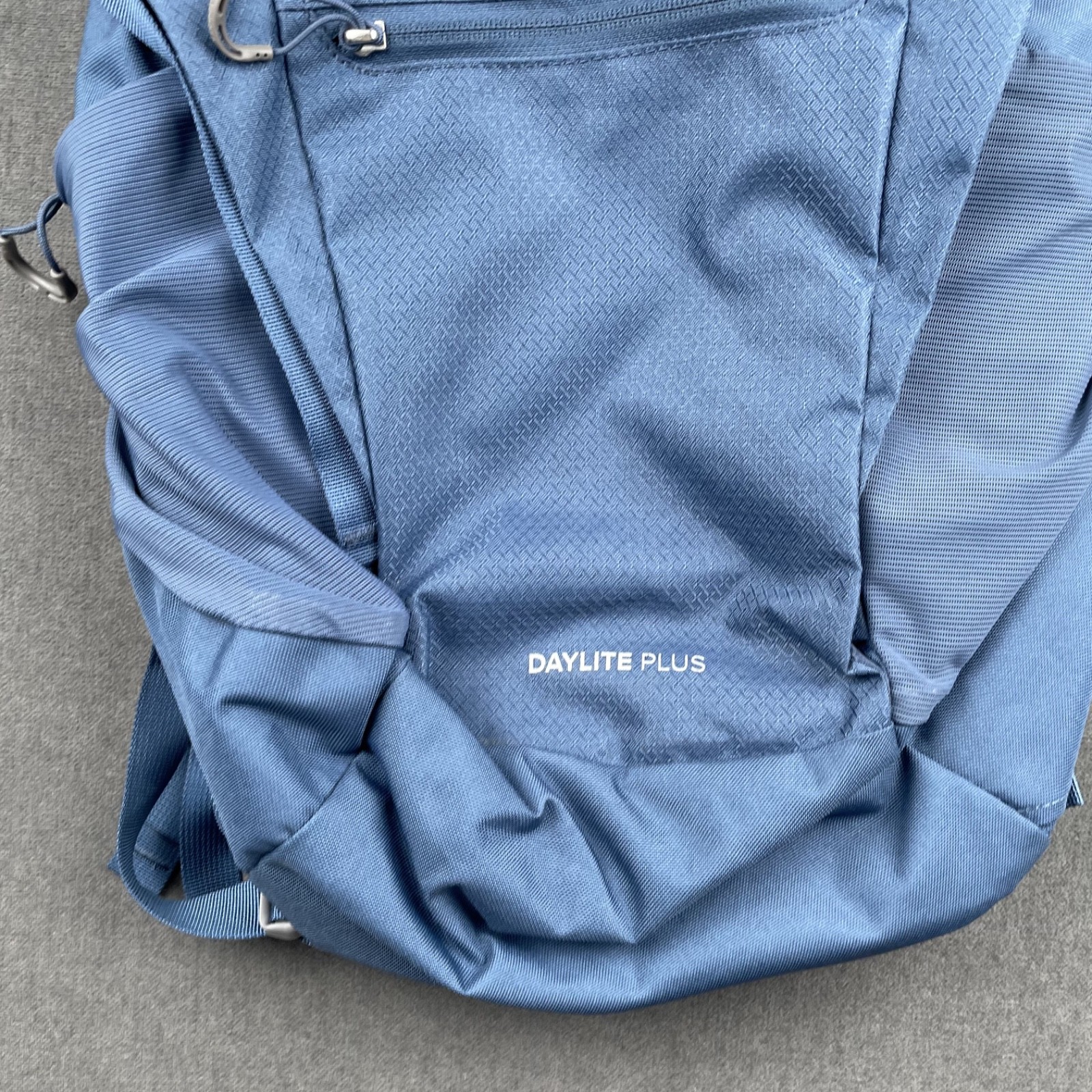 Osprey Daylite Plus Backpack Blue 20L Hiking Travel Daypack Ripstop Laptop