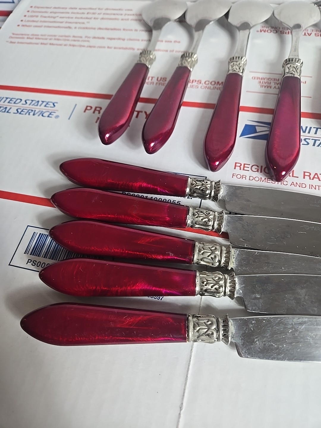 Wallace 18/10 Stainless Flatware 11 Pieces, St Moritz Pearlized Red-Pink