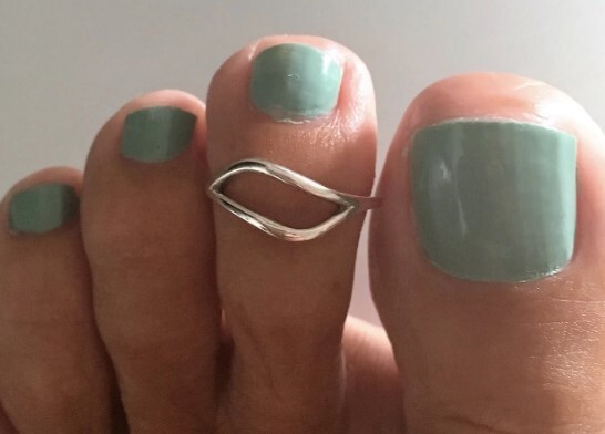 Solid Metal 925 Silver Women's Stylish Adjustable Toe Ring 14k White Gold Plated