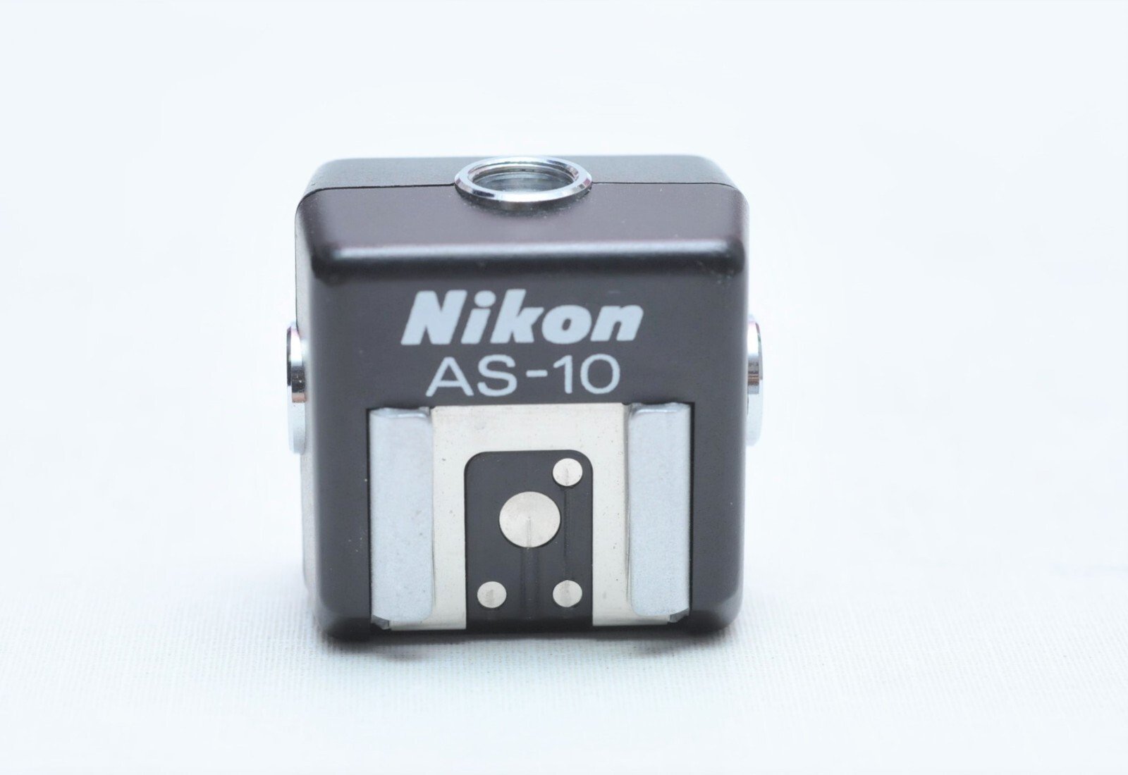Nikon AS-10 TTL Multi Flash Adapter
