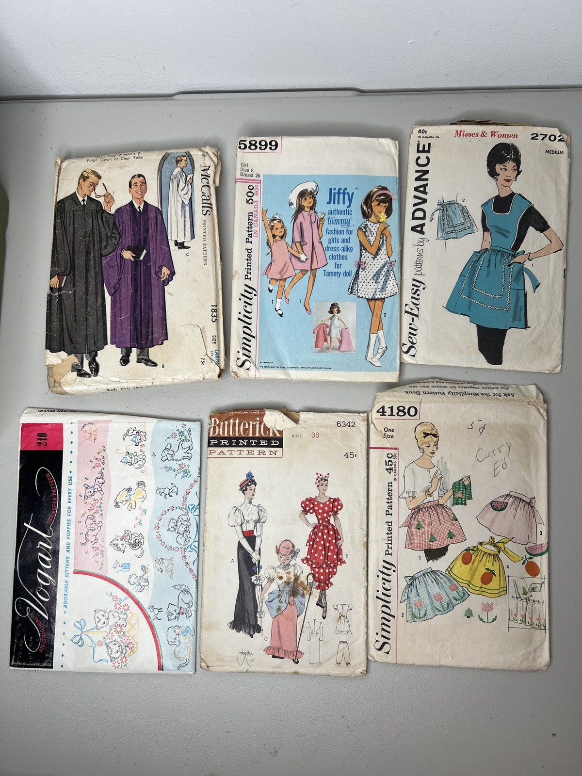 Vintage Dritz Sewing Pattern Green File Folder Box