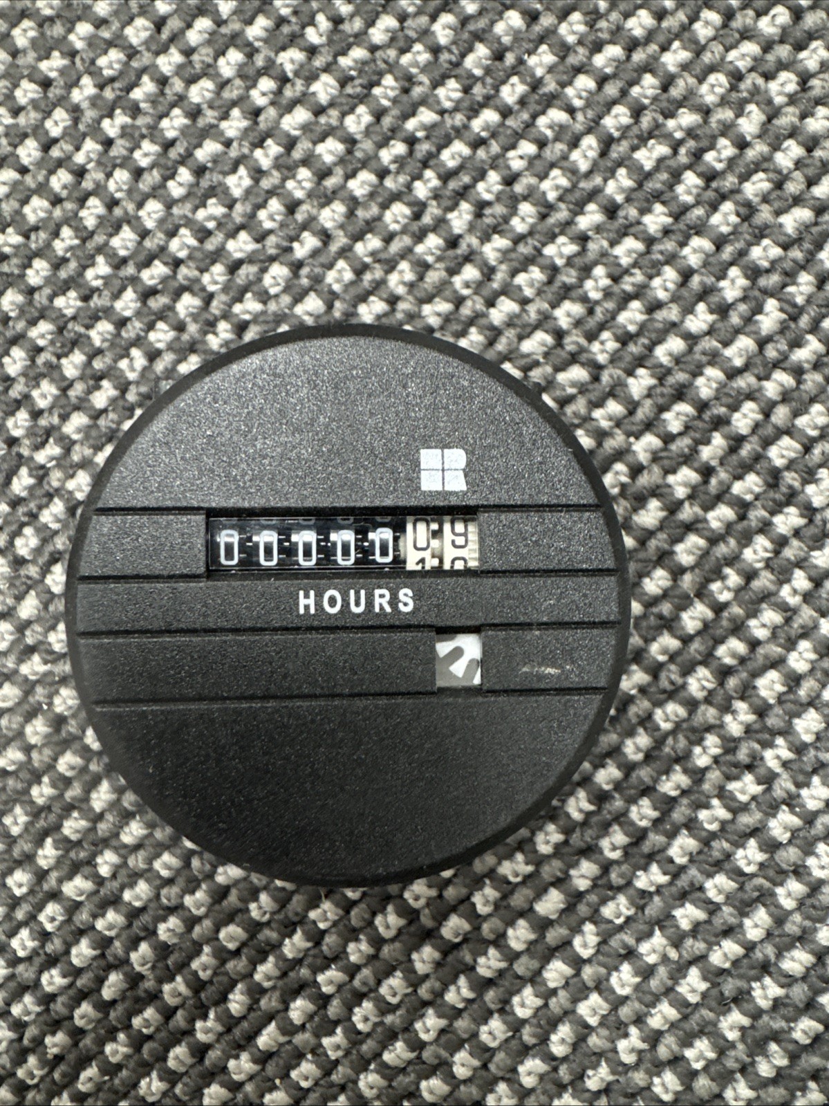 Trumeter 120Volt 60Hz Round Hour Meter, 711-0150 Trumeter 711-0150 0013227712083