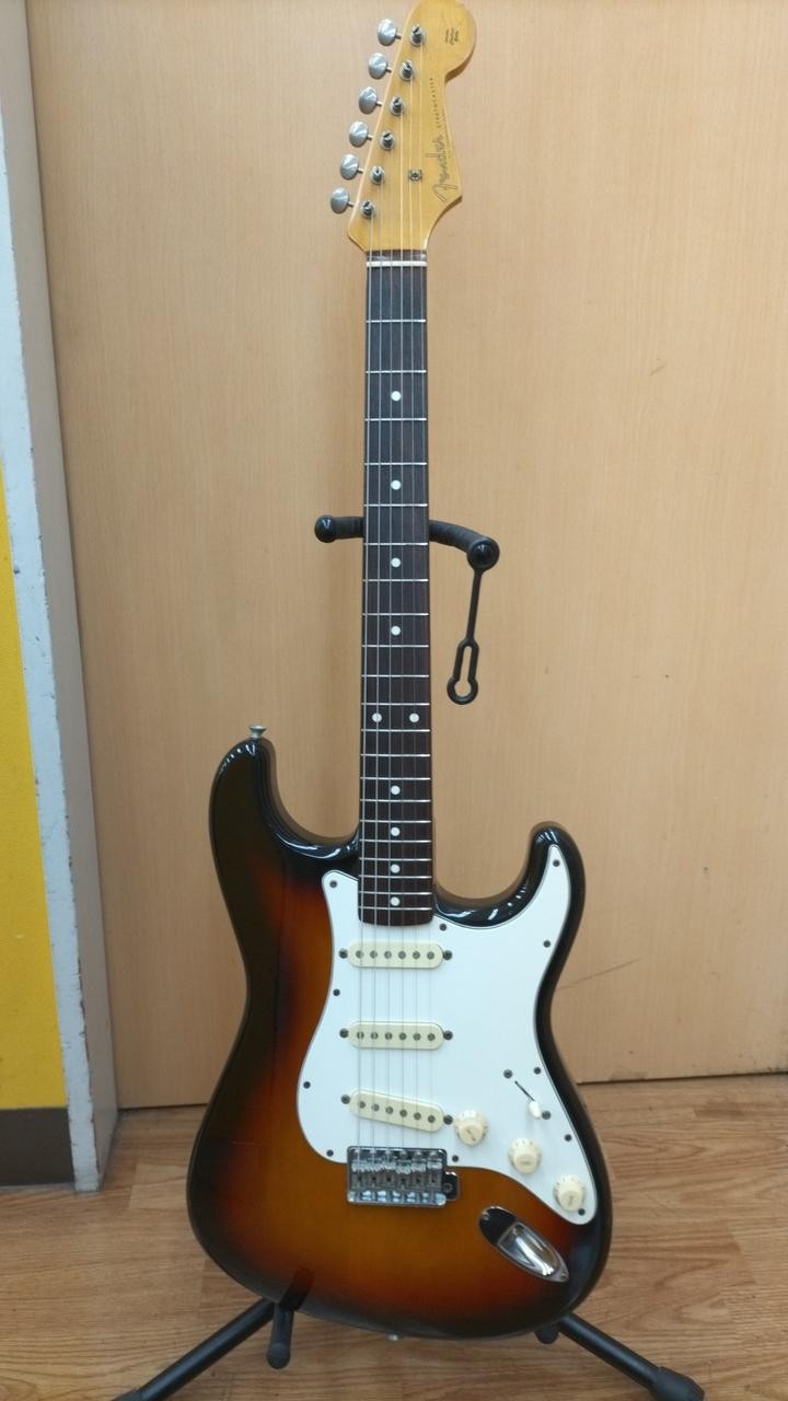 FENDER JAPAN ST62-53 BLK Electric Guitar