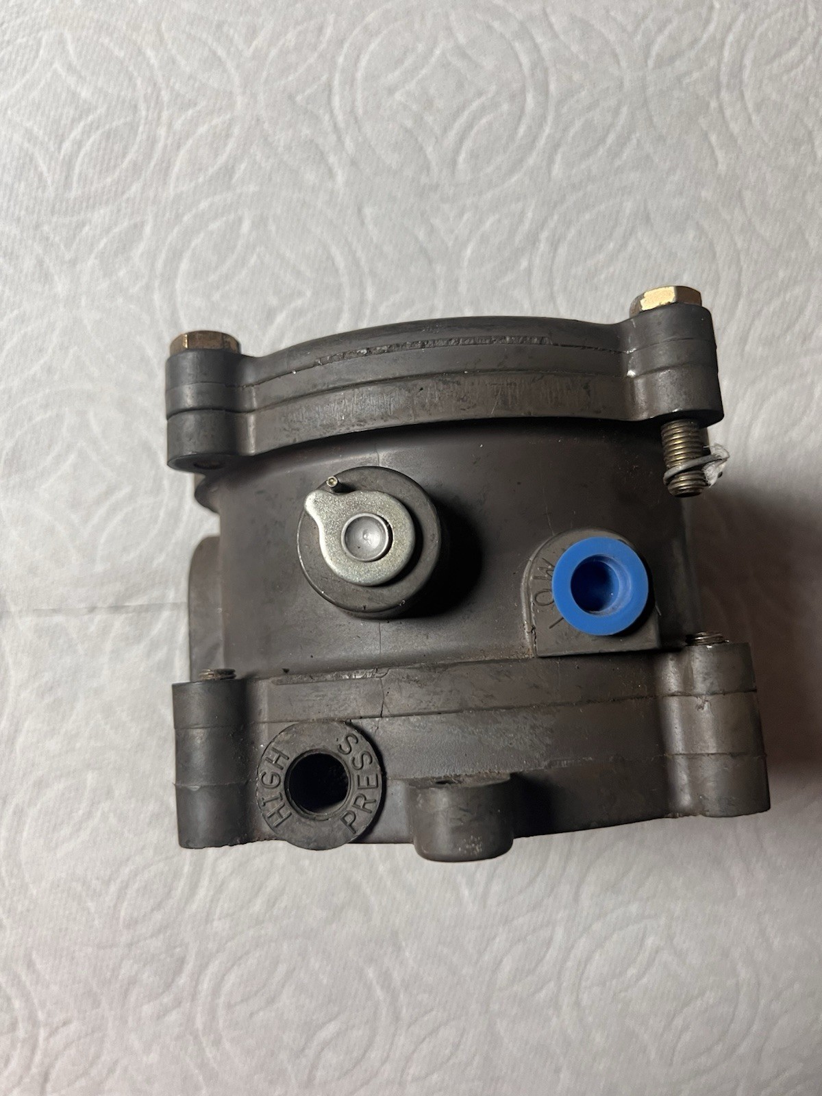Dwyer 1950 Differential Pressure Switch - Gray