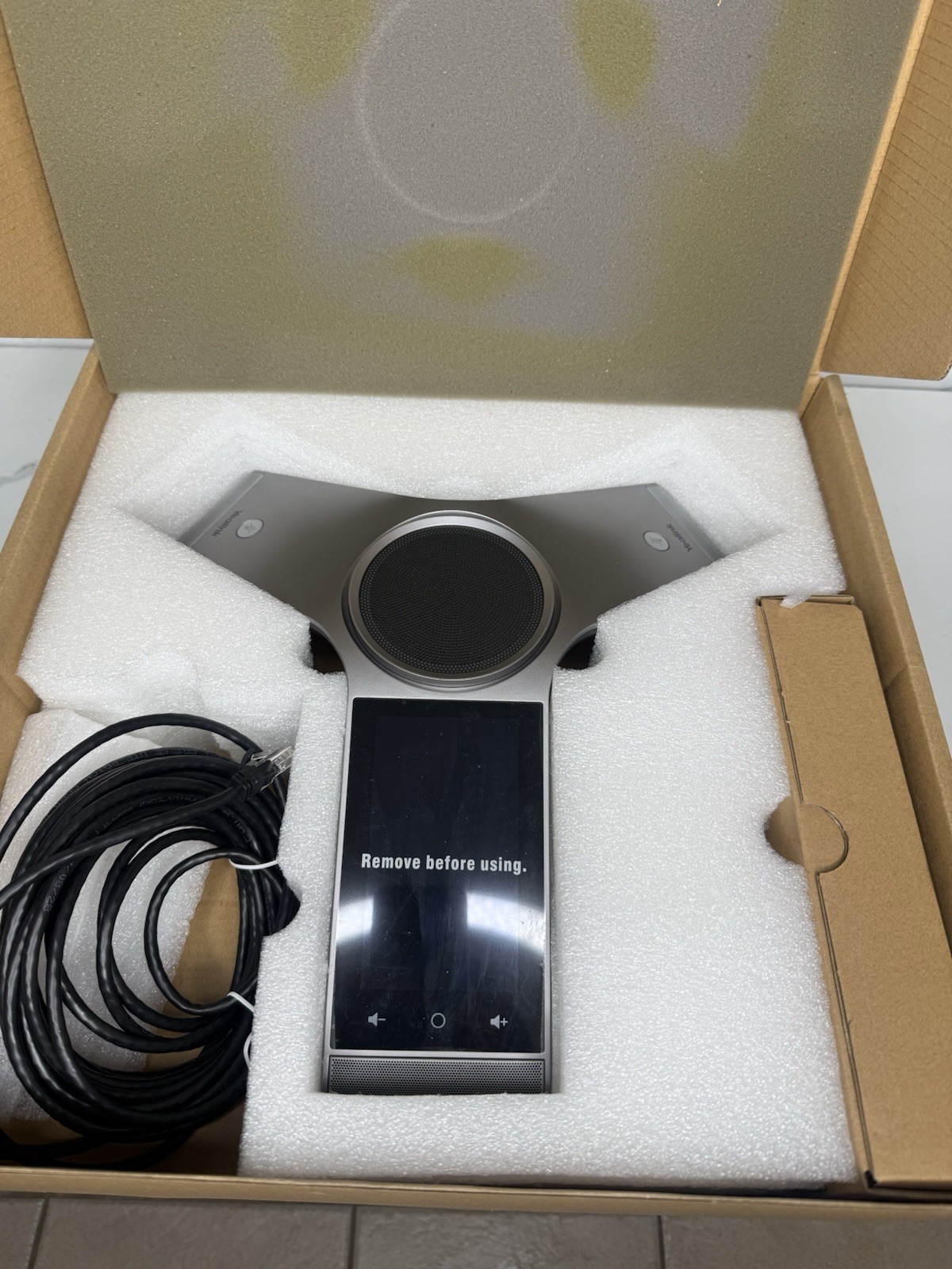 Yealink CP960 HD IP Conference Phone New Open Box