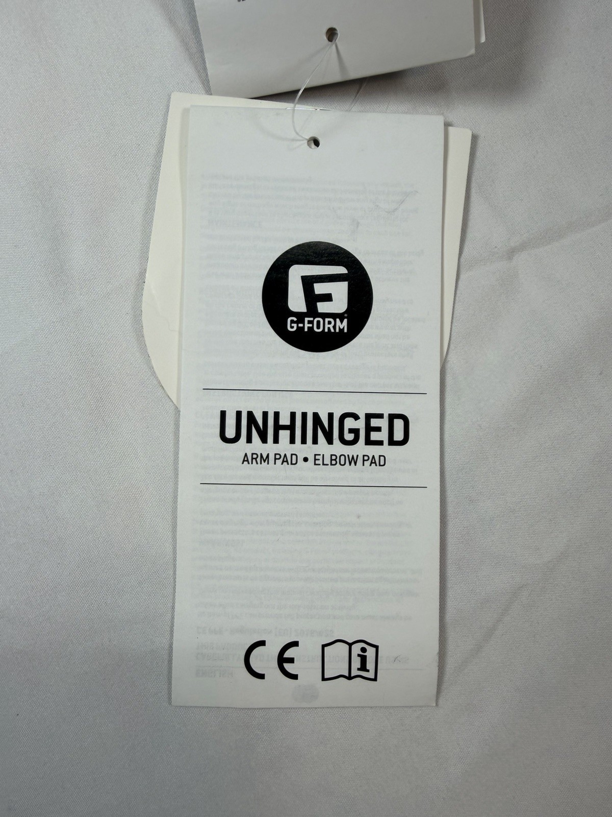 NWT G-Form Unhinged Lacrosse Elbow Pads- Medium FREE SHIPPING