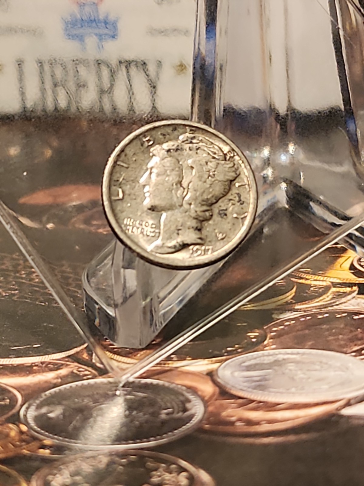 1917-P Mercury Silver Dime Great Condition FB - Full Split Bands