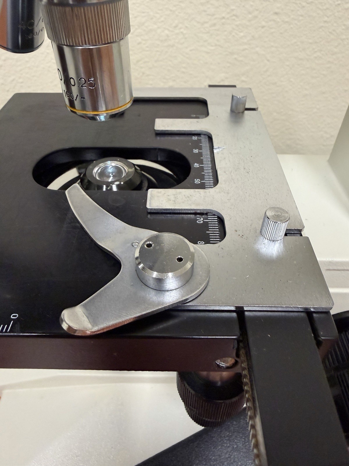 Carlsan CS700 Binocular Microscope with 4 Objective Lenses & Eyepieces COMPLETE
