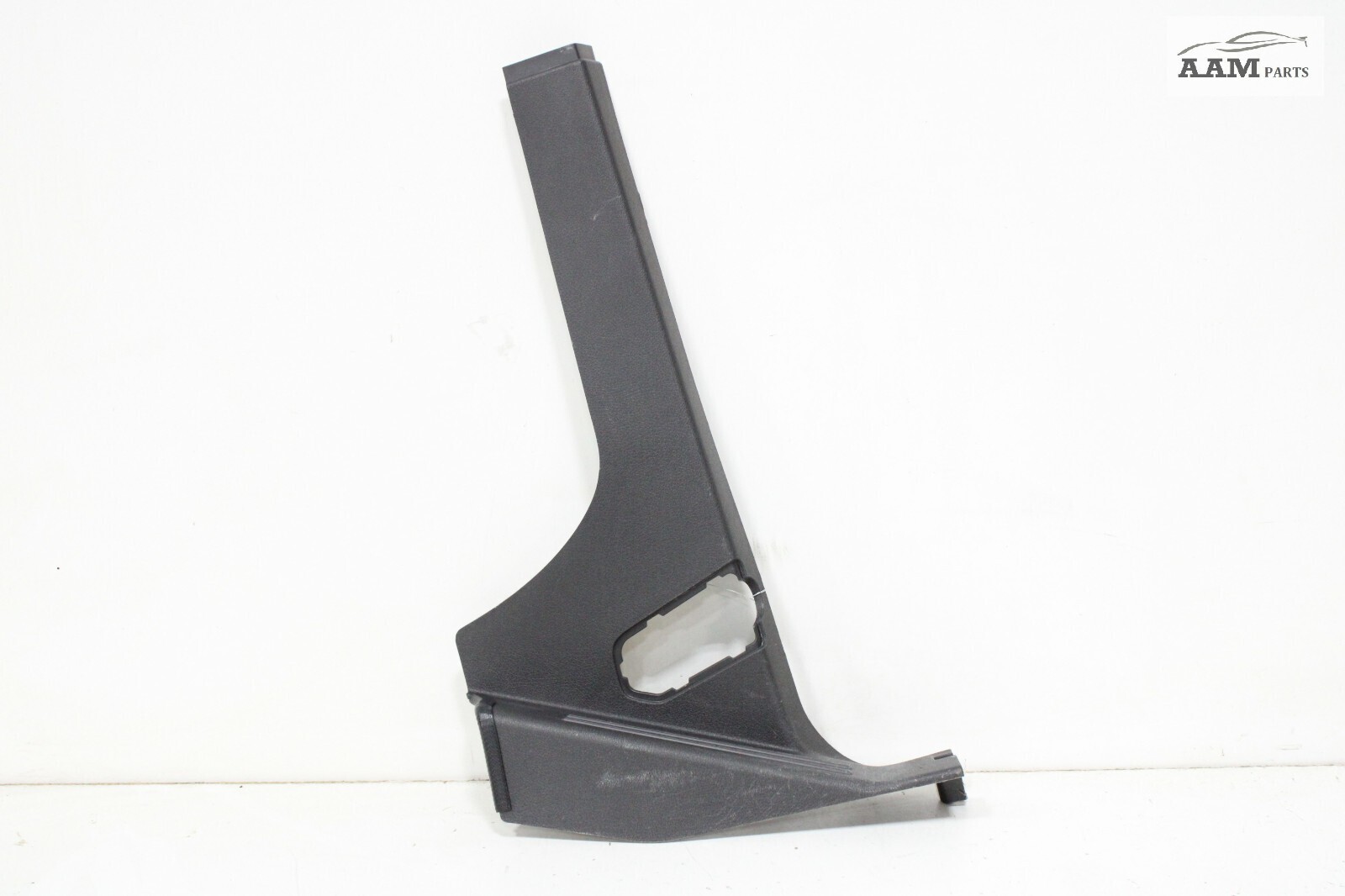 2018-2024 FREIGHTLINER CASCADIA FRONT RIGHT SIDE LOWER A PILLAR COVER TRIM OEM