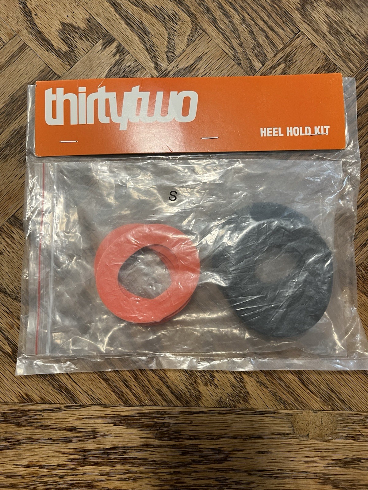 NEW  Thirtytwo 32 Snowboard Boots Heel Hold Kit 4 of 5mm & 3mm thick Size Small