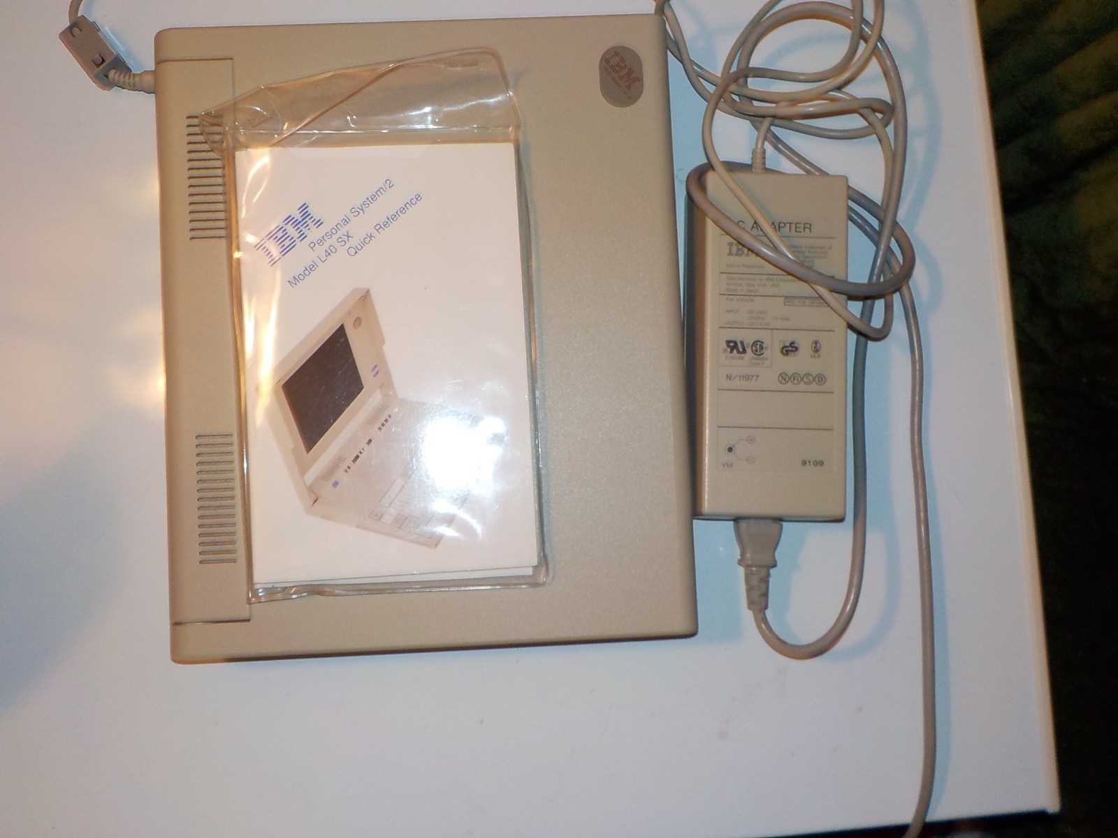 IBM PS/2 Model L40 SX vintage classic laptop Intel 80386SX