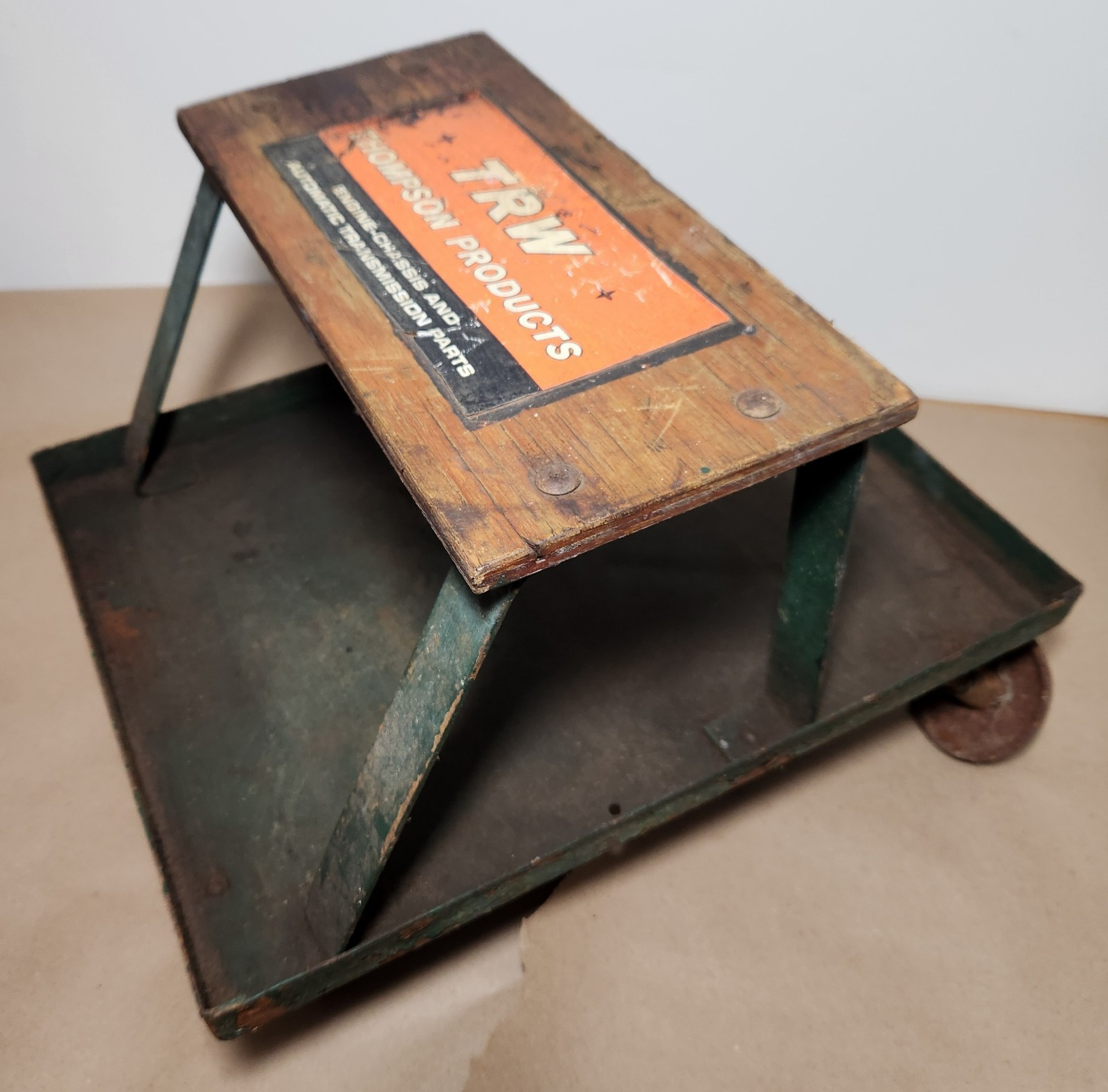 TRW Thompson Products Mechanic's Stool Roll Around Creeper Vintage VTG