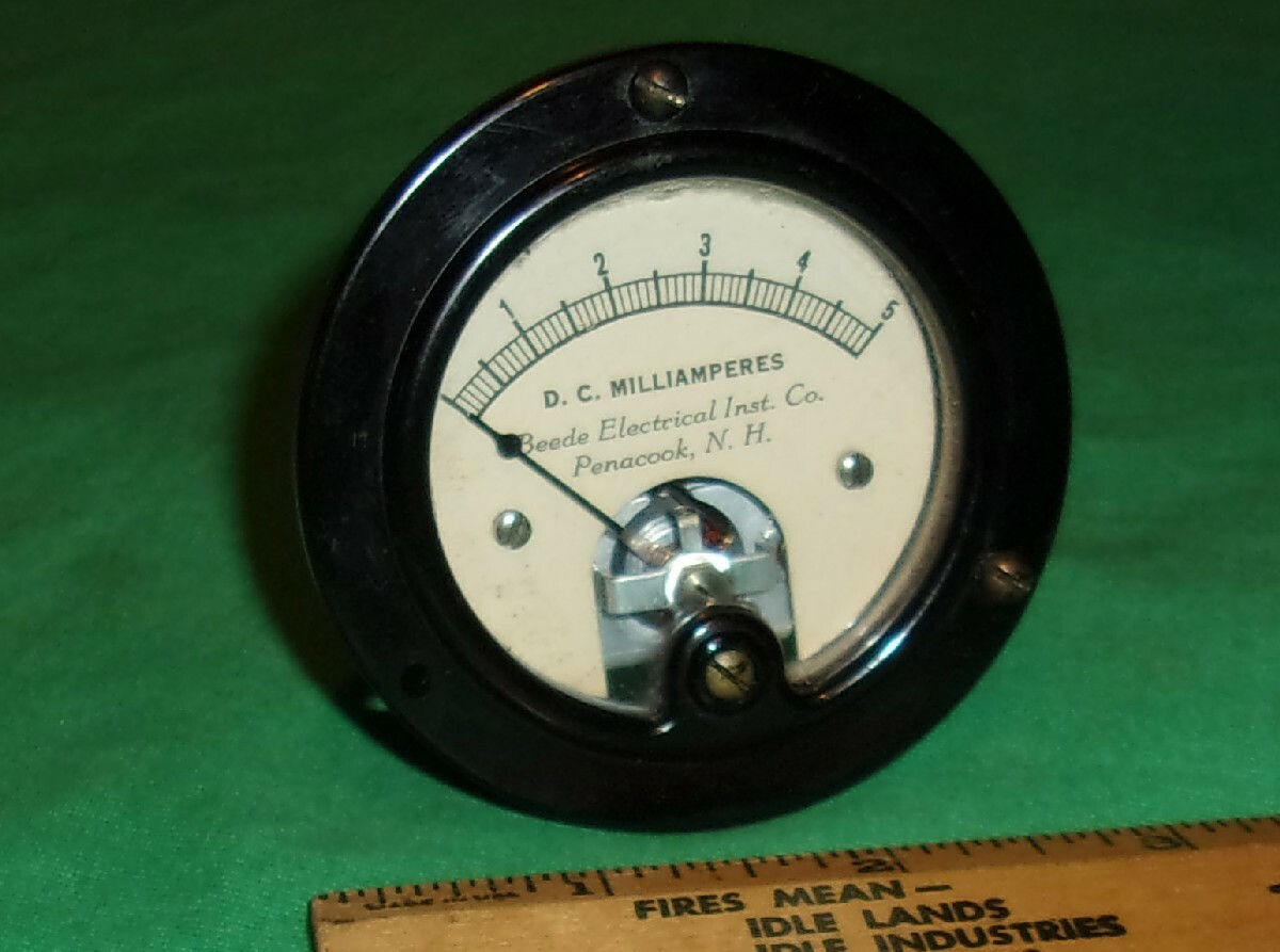 2-3/4 Inch BEEDE DC Milliameter (0 to 5mA) Clean! Working! Black (1930's)