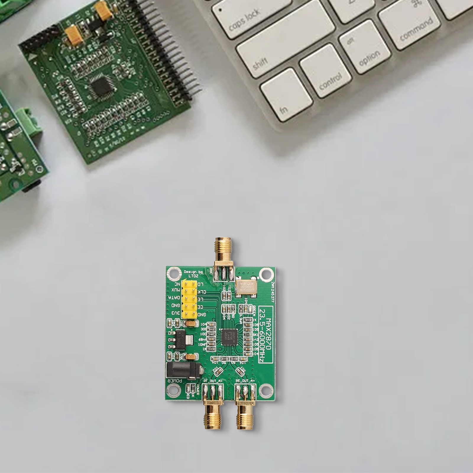 MAX2870 RF Signal Source Signal Generator Module 23 5 6000MHz Frequency Range