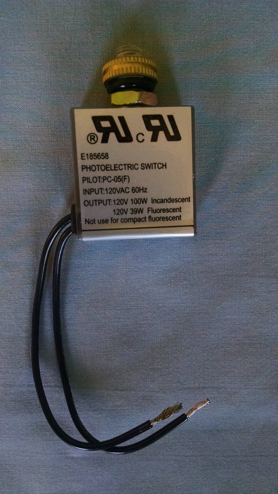 LED Automatic light sensor for outdoor security lighting Dusk to dawn lighting.