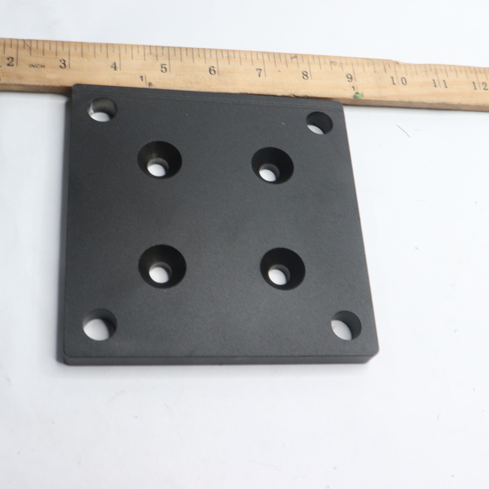 Adapter Mounting Plate M4 x 25mm 28MP