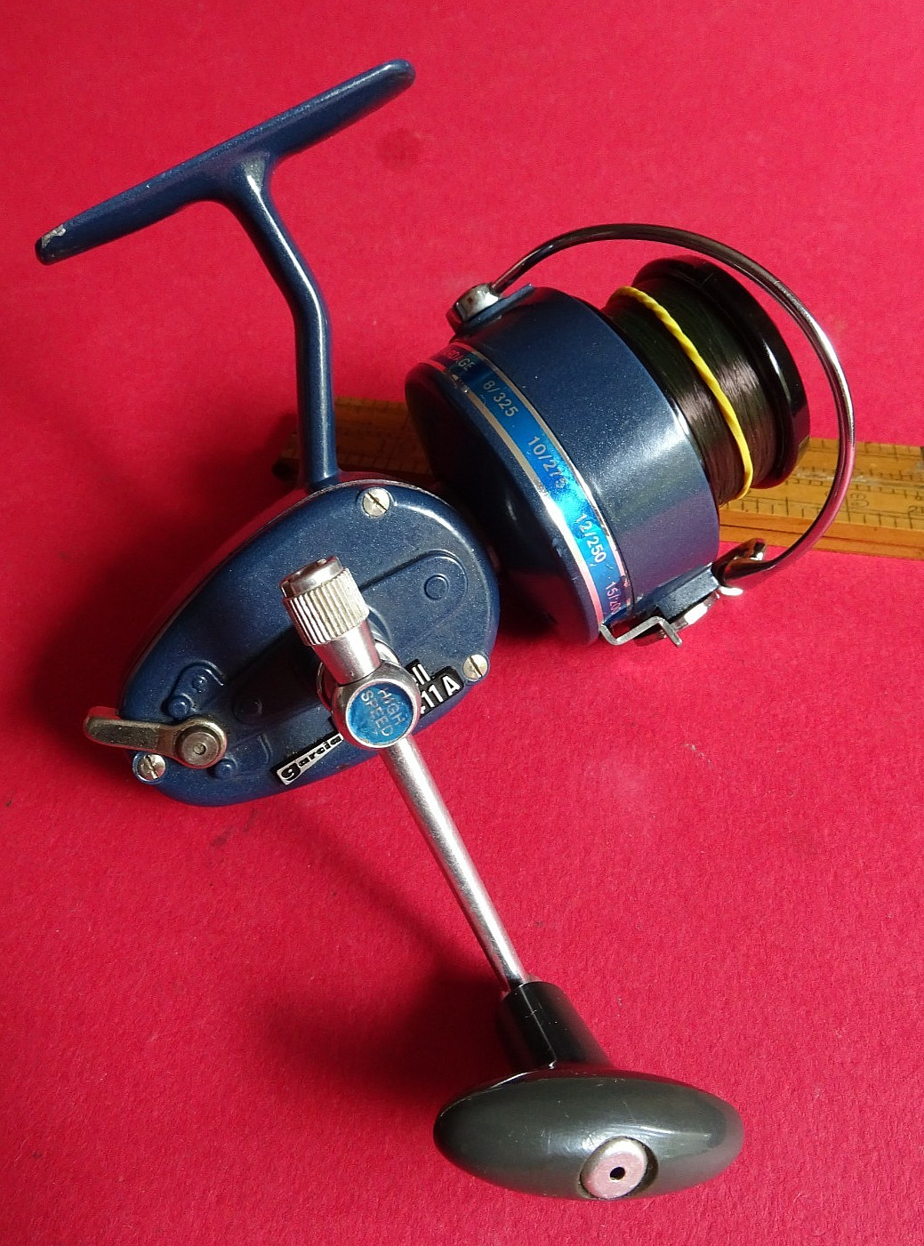 A VERY GOOD LIGHTLY USED  VINTAGE GARCIA MITCHELL 411A FISHING REEL