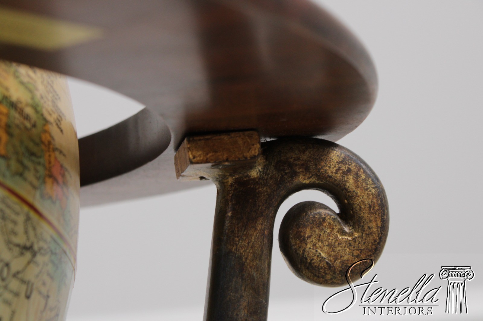 L72058: MAITLAND SMITH Replogle Globe On Mahogany Stand