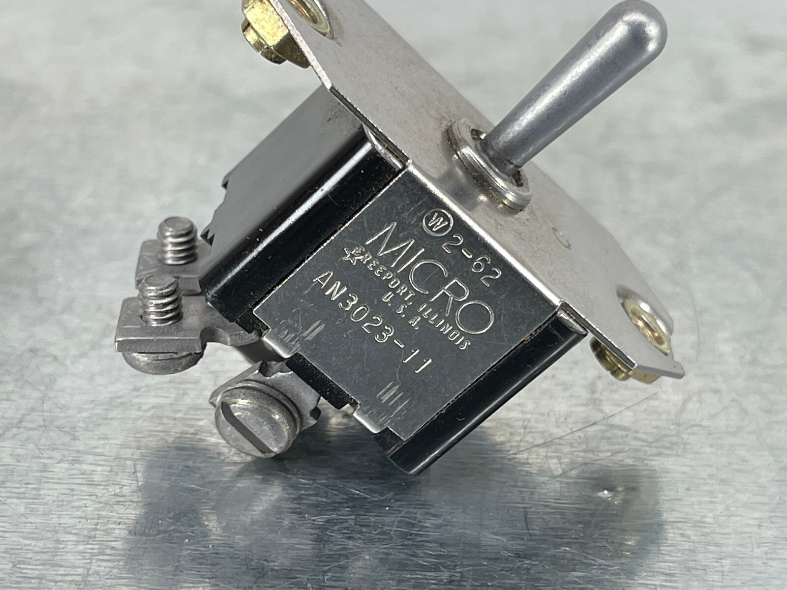 Micro AN3023-11 Toggle Switch