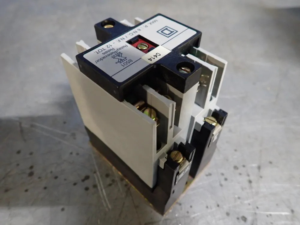 SQUARE D AC CONTROL RELAY 8501X040