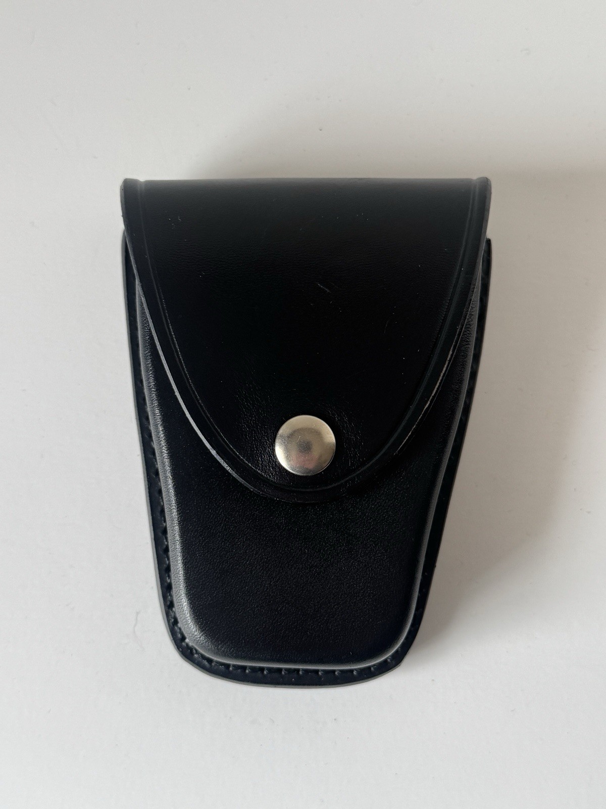 Plain Leather Standard Closed Single Cuff Case