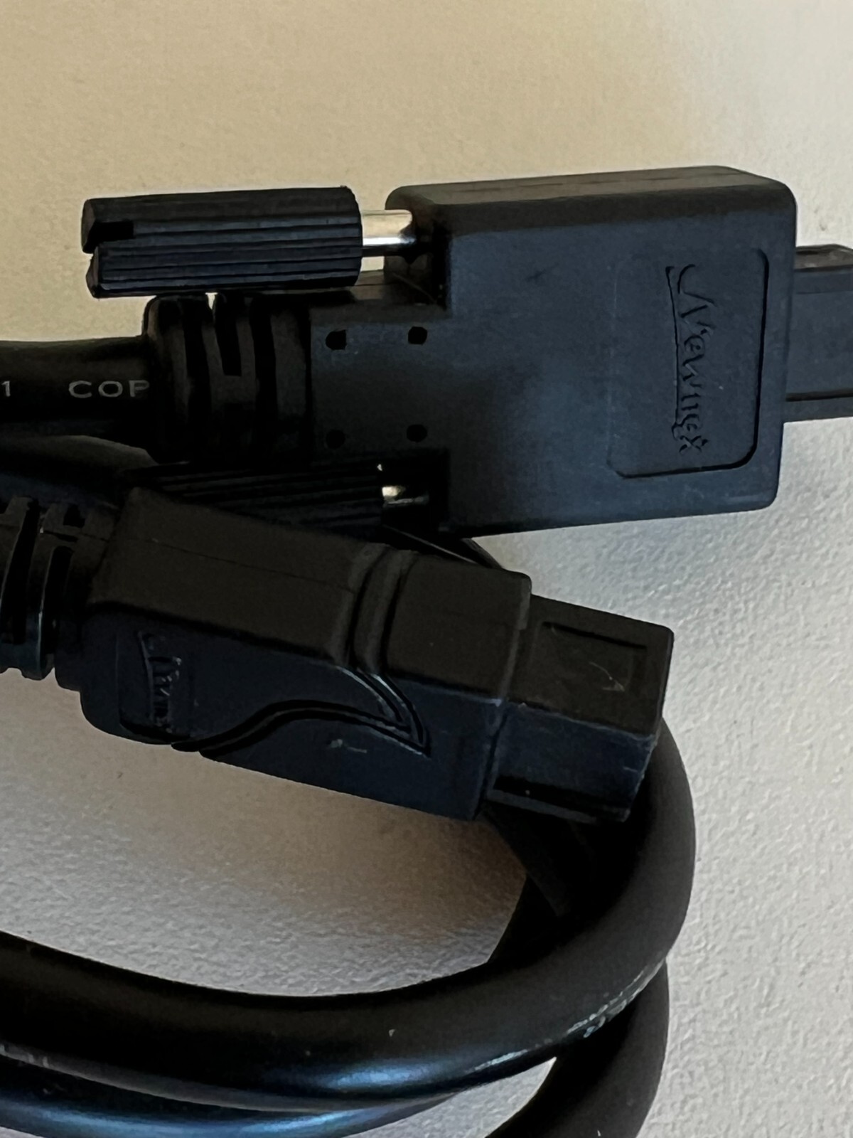 ZZ1: NewNex Cable