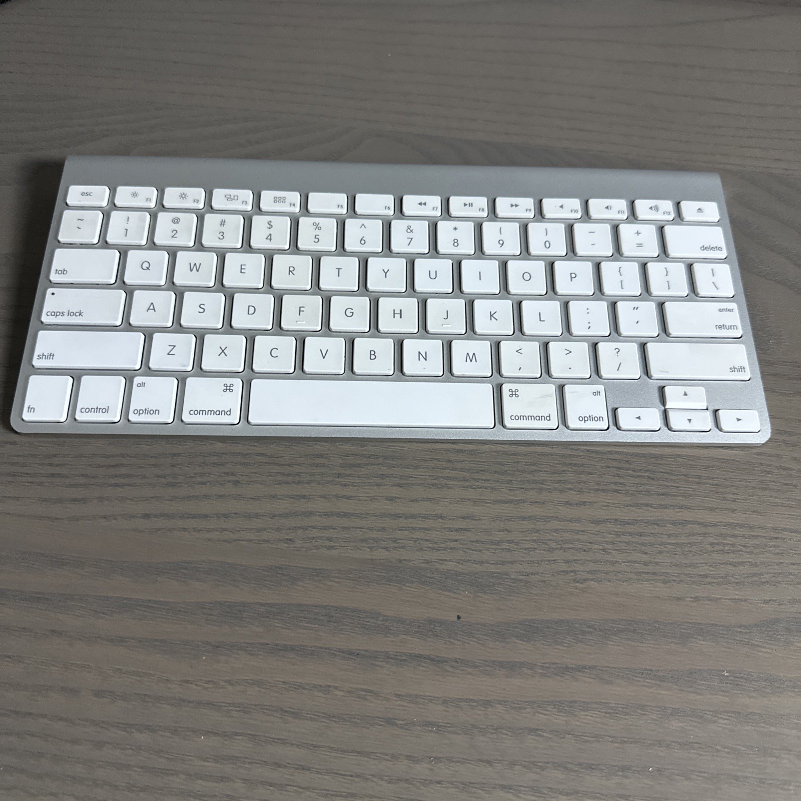 GENUINE Apple Wireless Bluetooth Keyboard A1314 Mac Aluminium *TESTED.