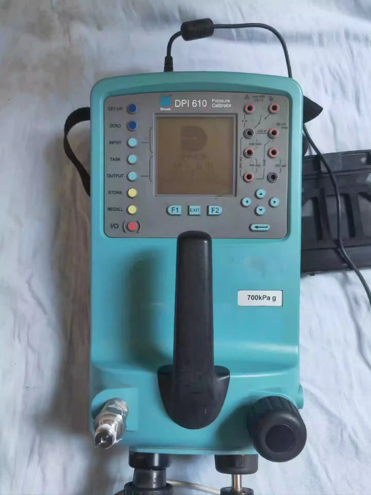 1PCS USED DRUCK DPI610 700KPag Prussure CALIBRATOR//