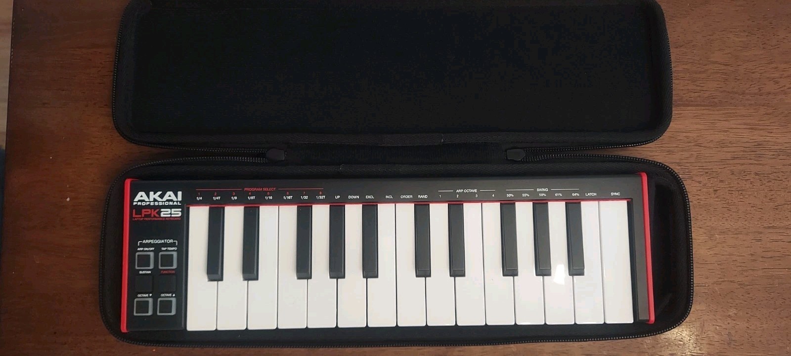 Akai Professional LPK25 mk2 USB-MIDI Controller Keyboard with Case